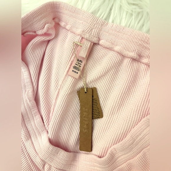 SKIMS Waffle Shorts - Picture 3 of 4